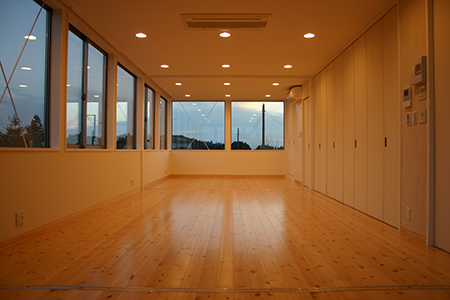 03.jpg