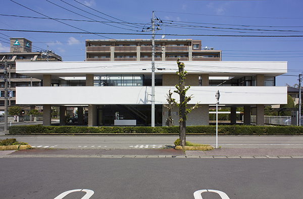 img1.jpg
