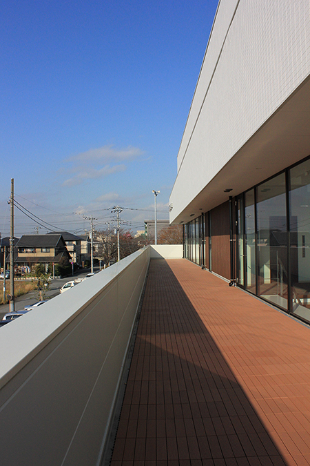 05.jpg